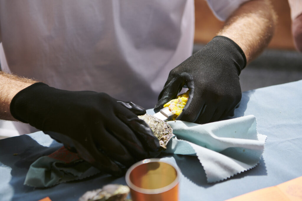 Long Prawn Oyster Tool Workshop